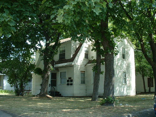 Exterior picture of the fourplex on 328 S. Lilly Street in Moscow, Id