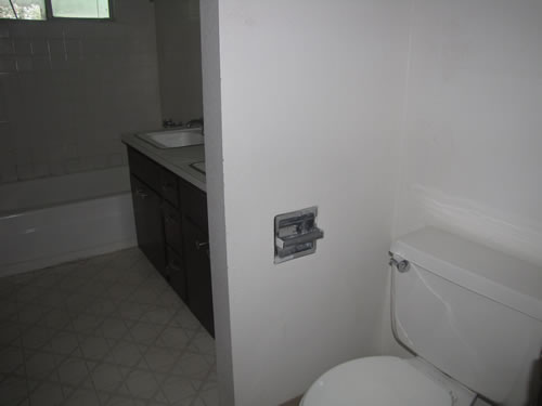 A three-bedroom apartment at the 1270 Hillside Drive, Upper Unit, Pullman WA 99163