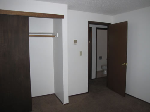 A three-bedroom apartment at the 1270 Hillside Drive, Upper Unit, Pullman WA 99163