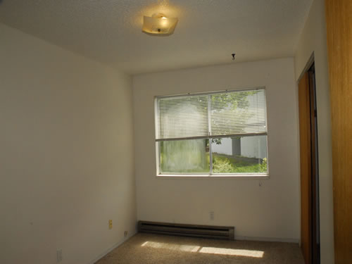 A one-bedroom apartment at The Lamont Apartments, 1830 Lamont Street, apt. 17 in Pullman, Wa