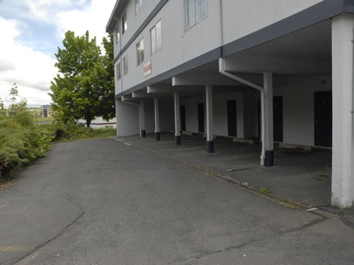 Exterior pictures of The Lamont Apartments on Lamont Street in Pullman, Wa