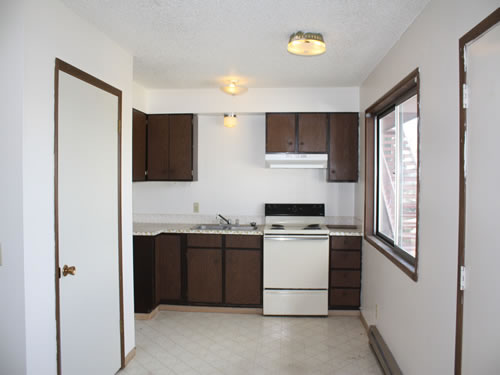 Picture of apartment 54, a two-bedroom at The Valley View Apartments, 1325 Valley Road, Pullman, Wa