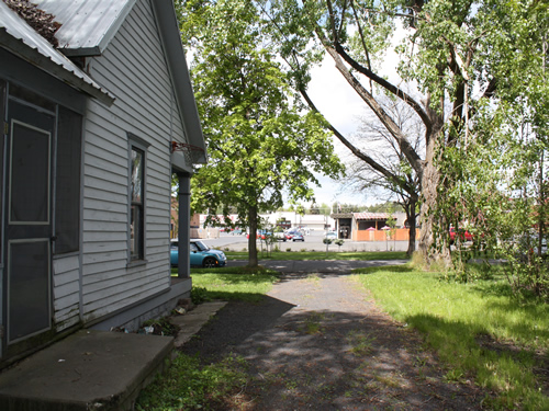 The Duplex at 422 N. Washington in Moscow, Id