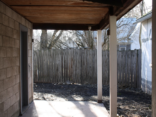 An exterior picture of the two-bedroom house on 428 N. Washington in Moscow, Id