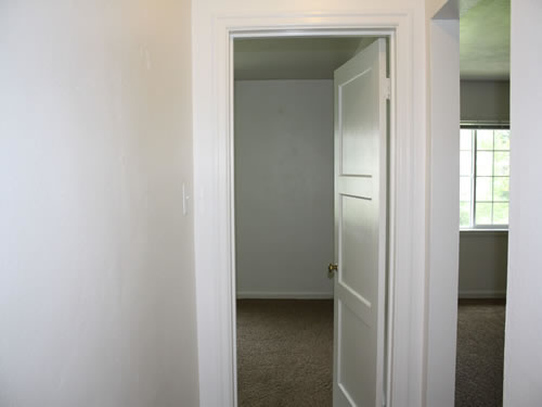 Pictures of a one-bedroom at The Elysian Apartments, 406 Ponderosa Court, apartment  202 in Moscow, Id