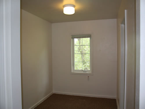 Pictures of a one-bedroom at The Elysian Apartments, 406 Ponderosa Court, apartment  202 in Moscow, Id