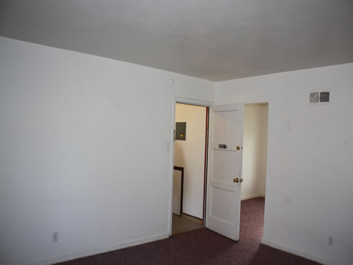 Pictures of a one-bedroom at The Elysian Apartments, 406 Ponderosa Court, apartment 202 in Moscow, Id
