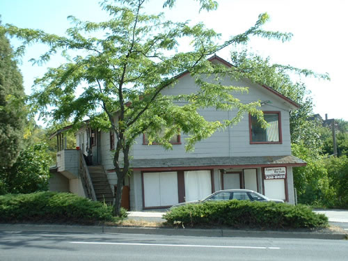 An exterior picture of the Loft and Studio at 1215 Stadium Way in Pullman, Wa