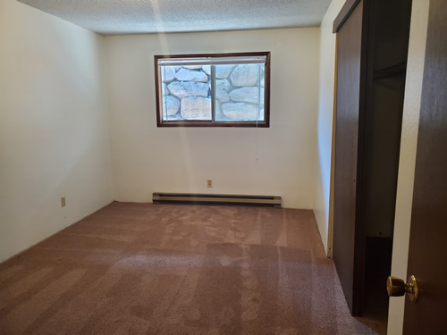 A one-bedroom at THE GLENDIMER 4 APARTMENTS, 1445 Turner Dr., #2, Pullman WA 99163