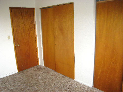 Picture of apartment 13, a one-bedroom at The Cougar Apartments, in Pullman, Wa