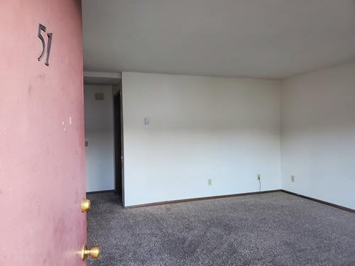 Entry to apartment