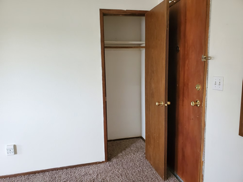 Coat closet